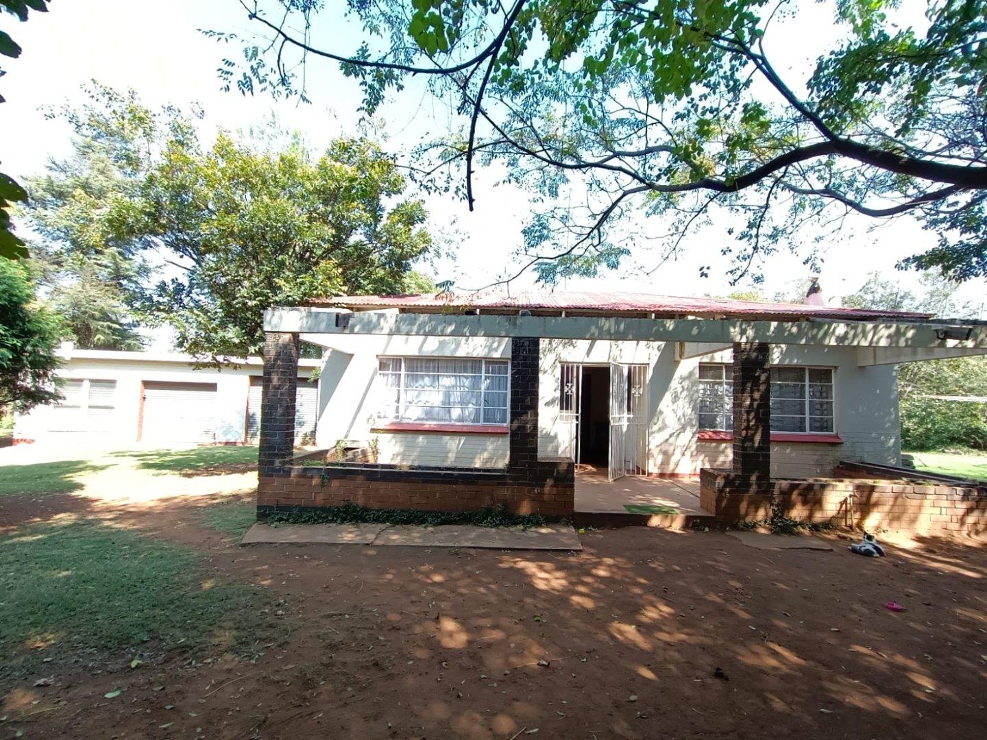 Farm for sale in Randfontein South P24112618133