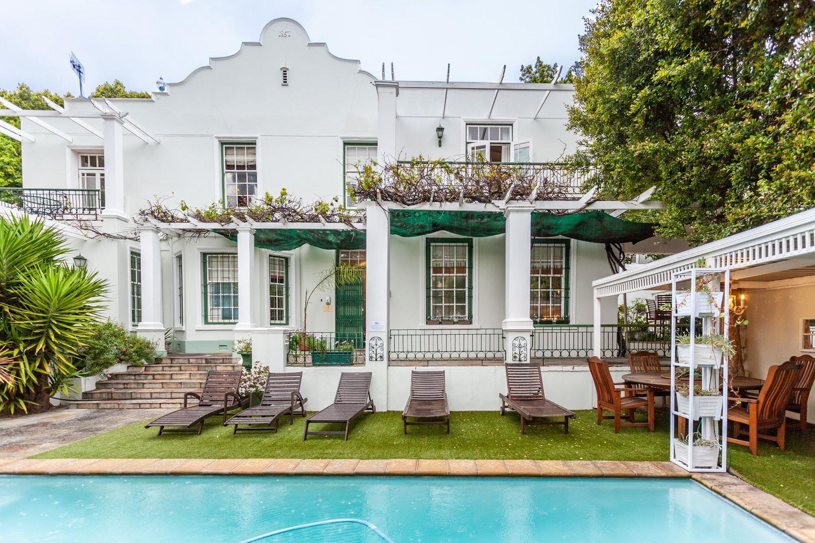 Oranjezicht Property Houses for sale in Oranjezicht