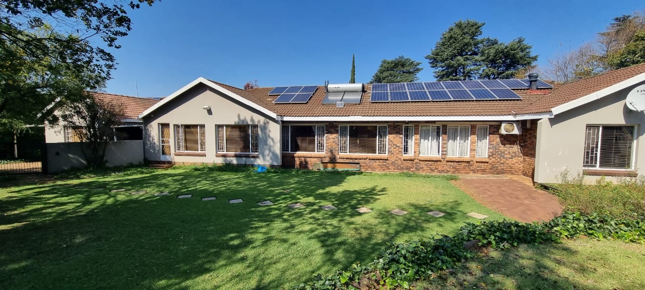 6 Bedroom House for sale in Unitas Park P24112618780