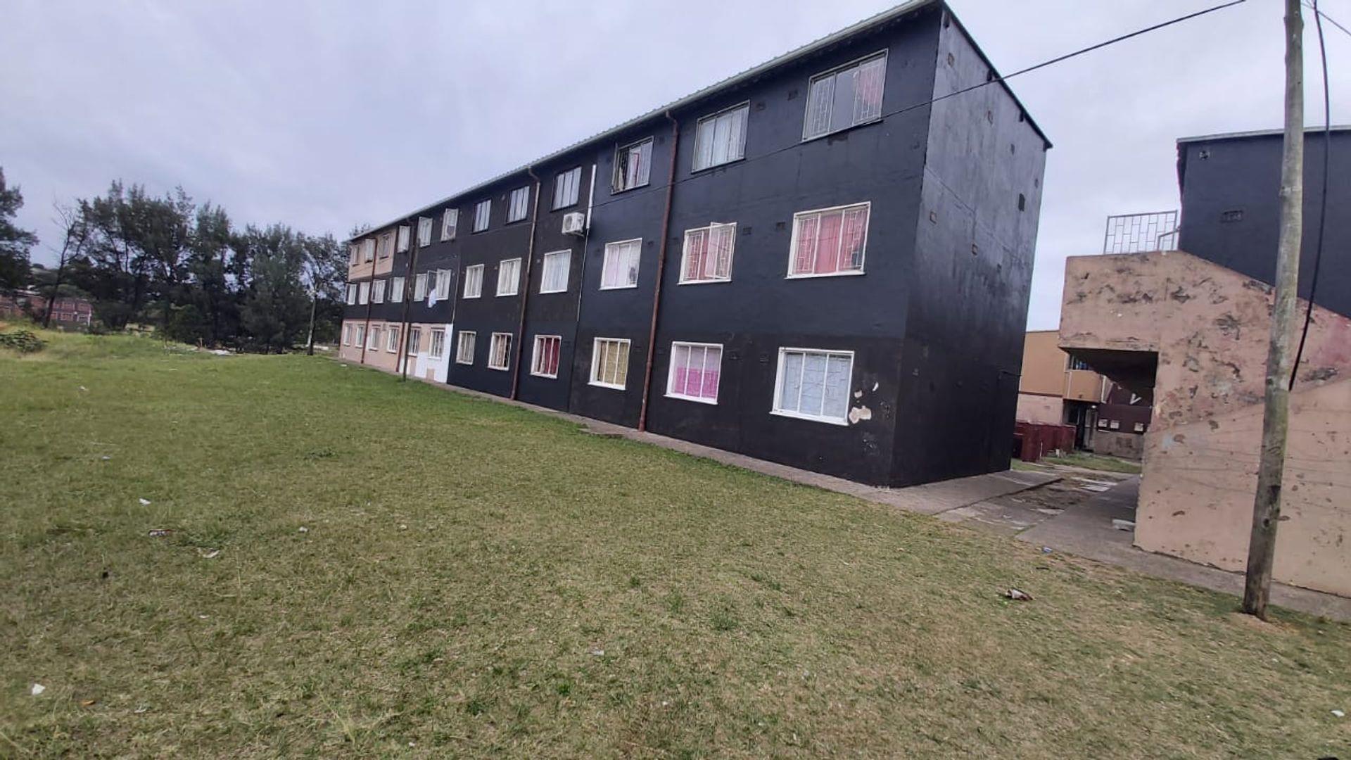 3 Bedroom Apartment / flat for sale in Merebank East P24112620280