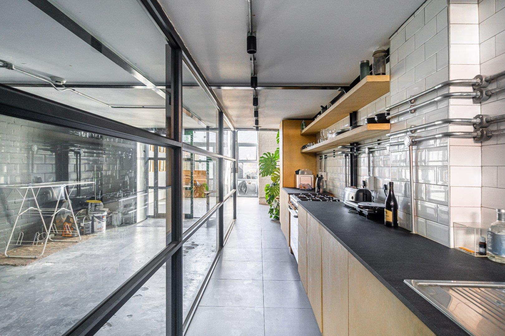 5 Bedroom House for sale in Observatory P24112620943