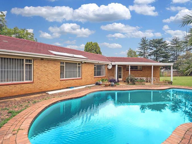 3 Bedroom House for Sale in Edenvale Central