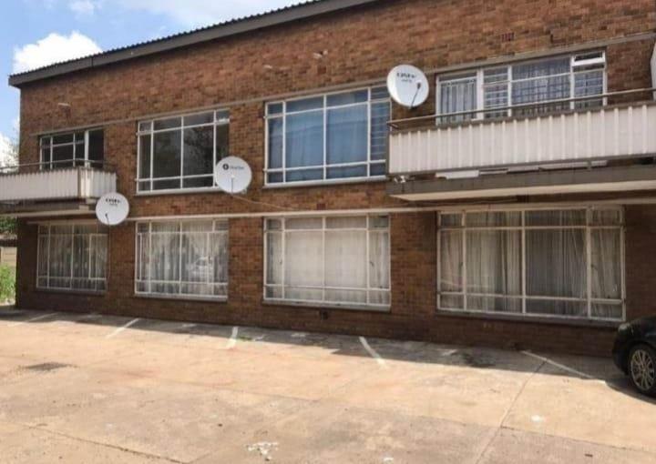 2 Bedroom Apartment / flat to rent in Vereeniging Central P24113926535