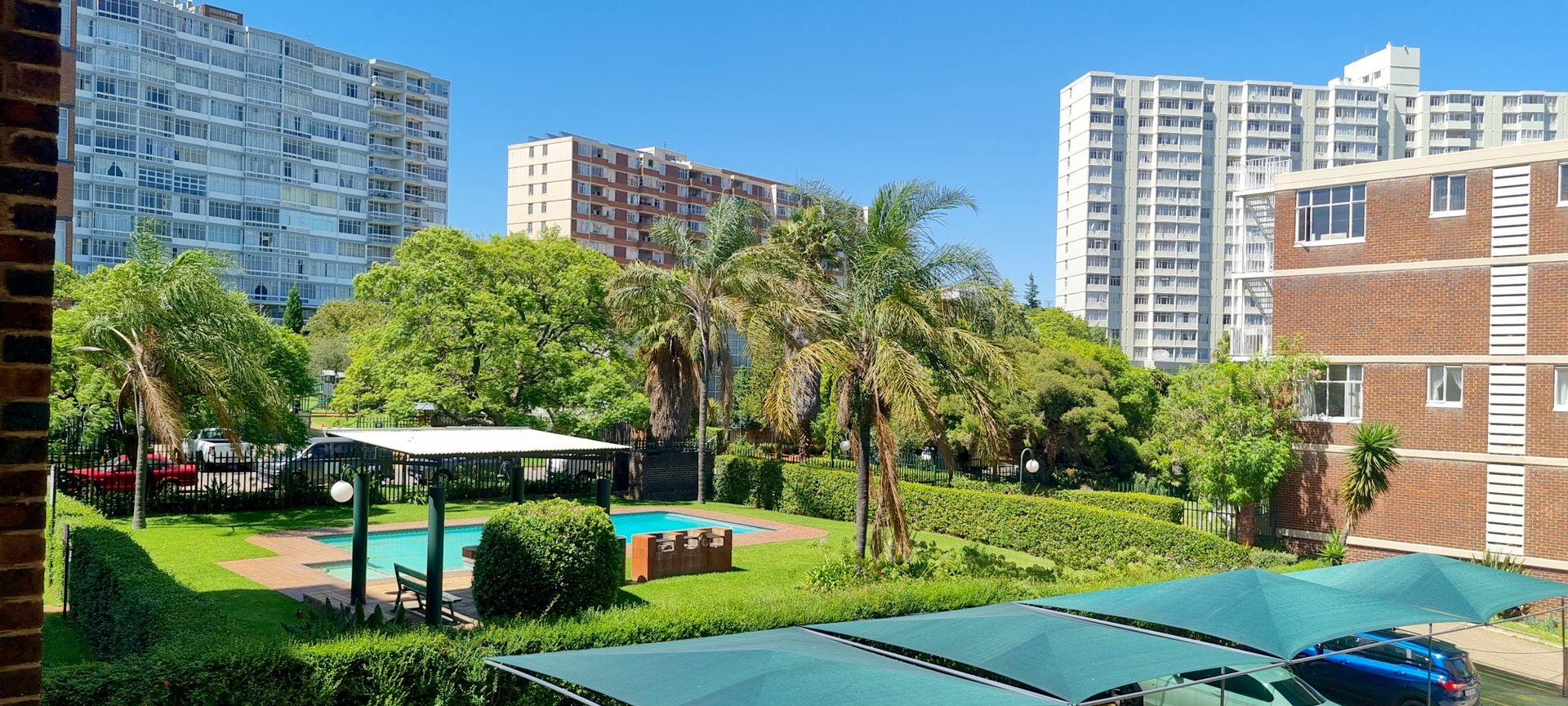 Bedford Gardens Property Property and houses for sale in Bedford