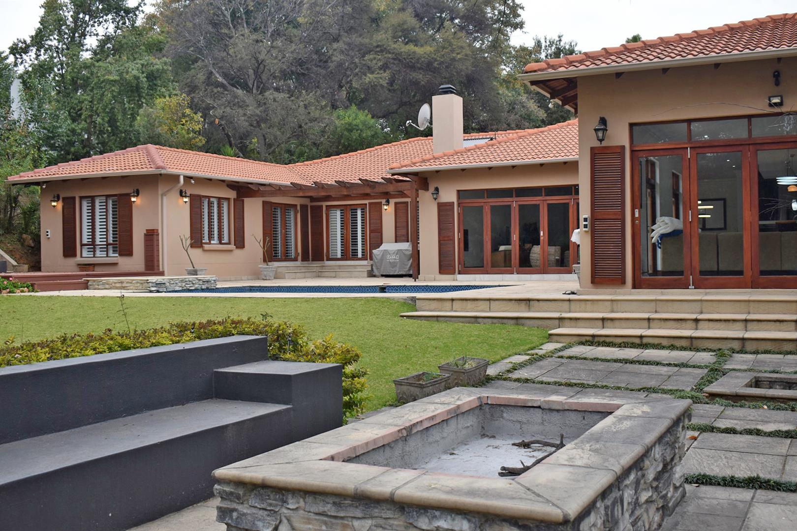 4 Bedroom House for sale in Morningside P24112632022