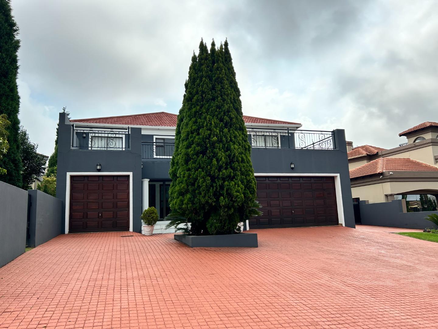 Blue Valley Golf Estate Property Property and houses for sale in Blue