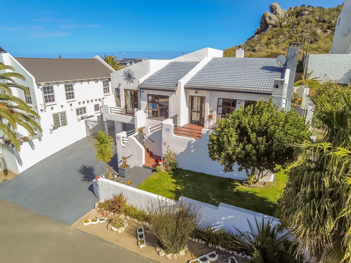 3 Bedroom House for sale in Saldanha Central P24112493863