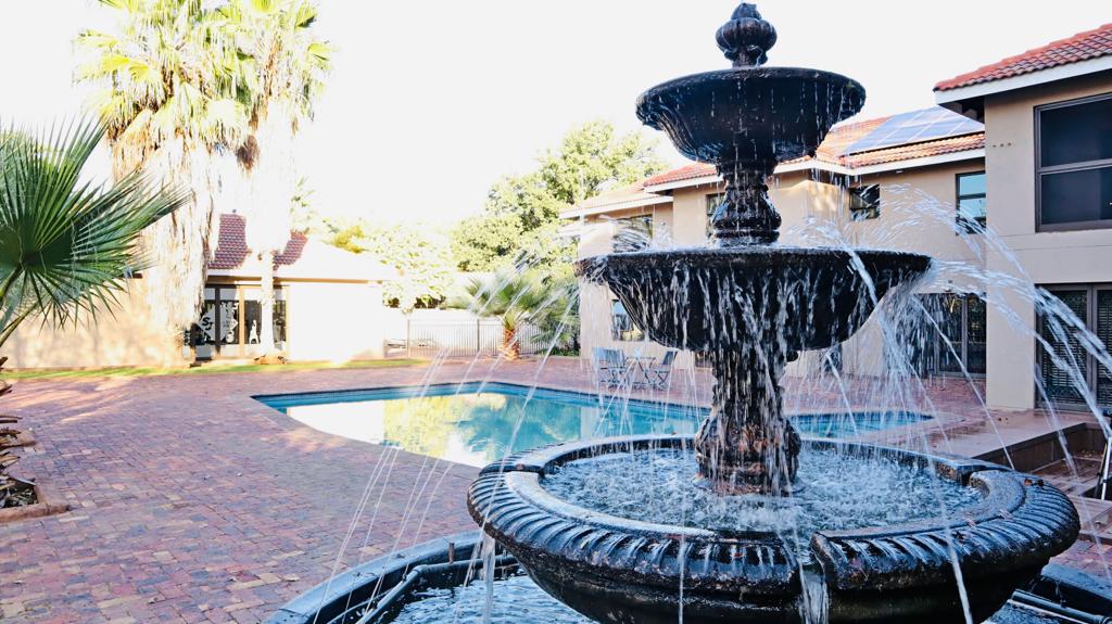 5 Bedroom House for sale in Three Rivers Proper P24112291834