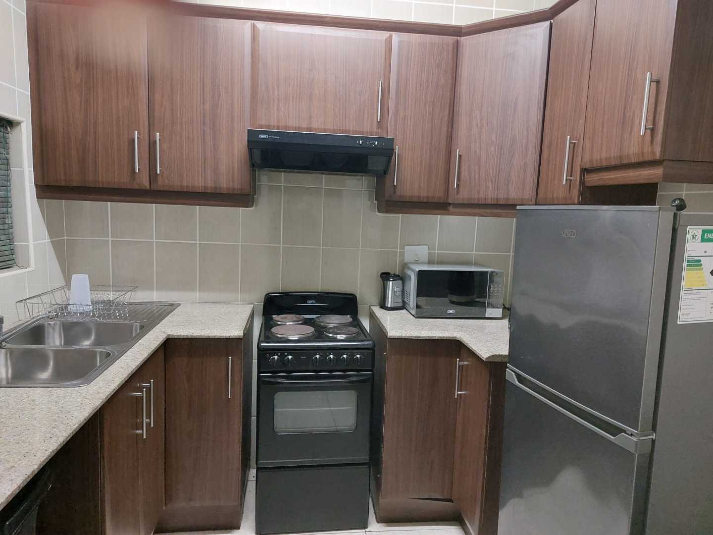 2 Bedroom Apartment / flat for sale in Montclair P24112636127