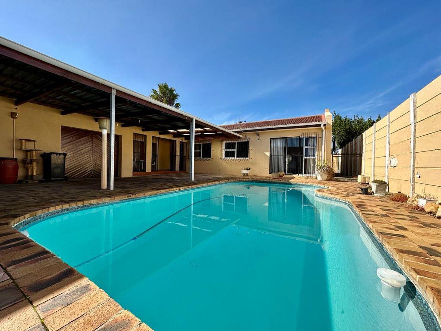 4 Bedroom House for sale in Northpine P24112636569