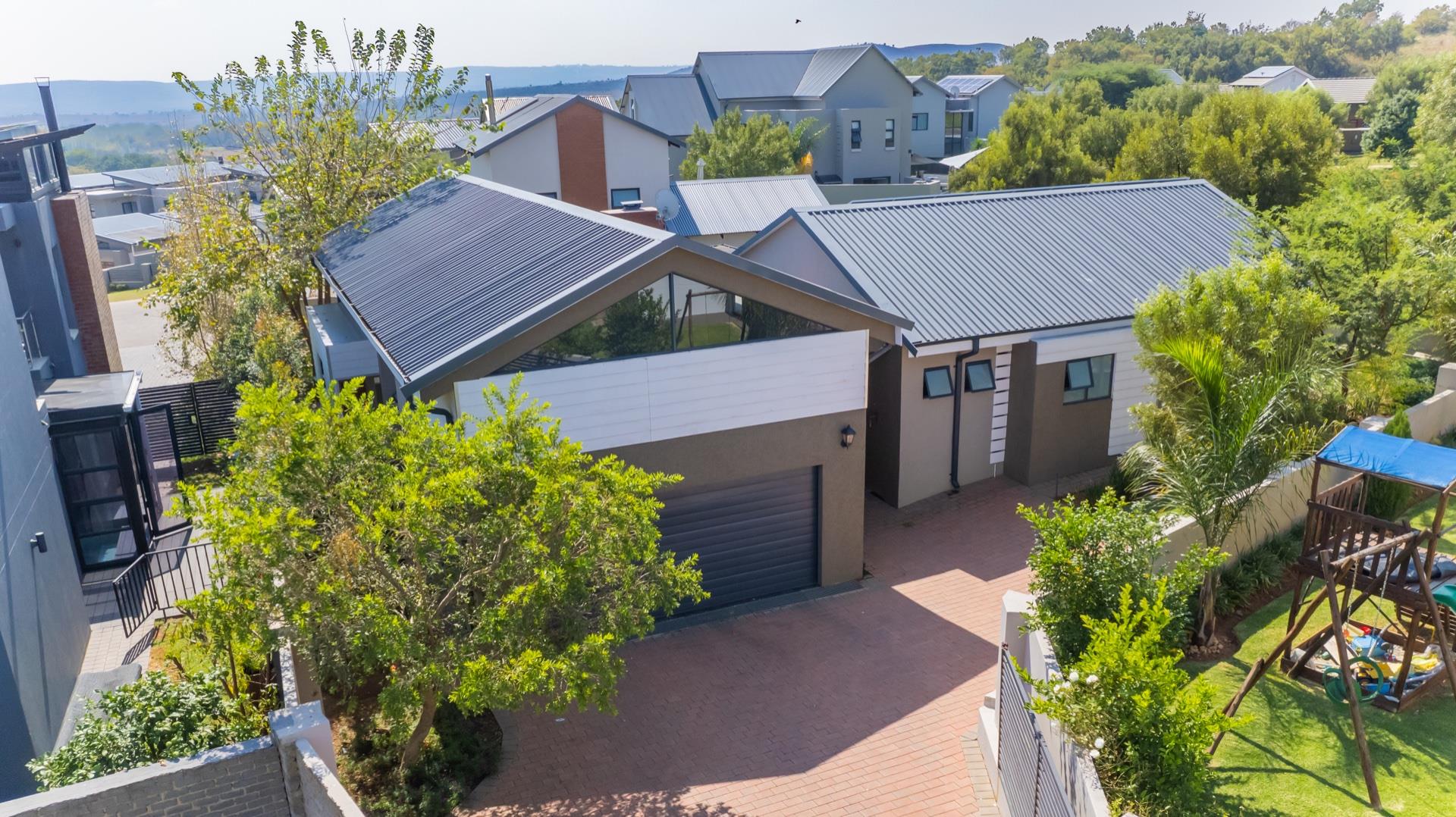 Copperleaf Estate Property Property and houses for sale in Copperleaf