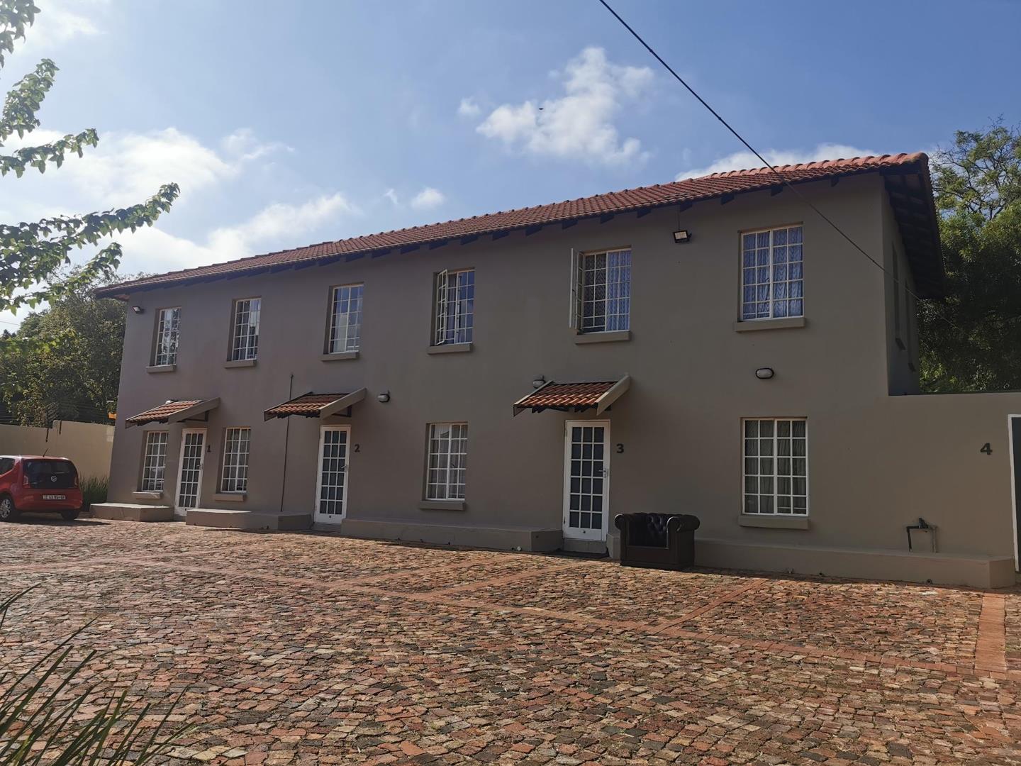 Menlo Park Property Apartments / flats for sale in Menlo Park