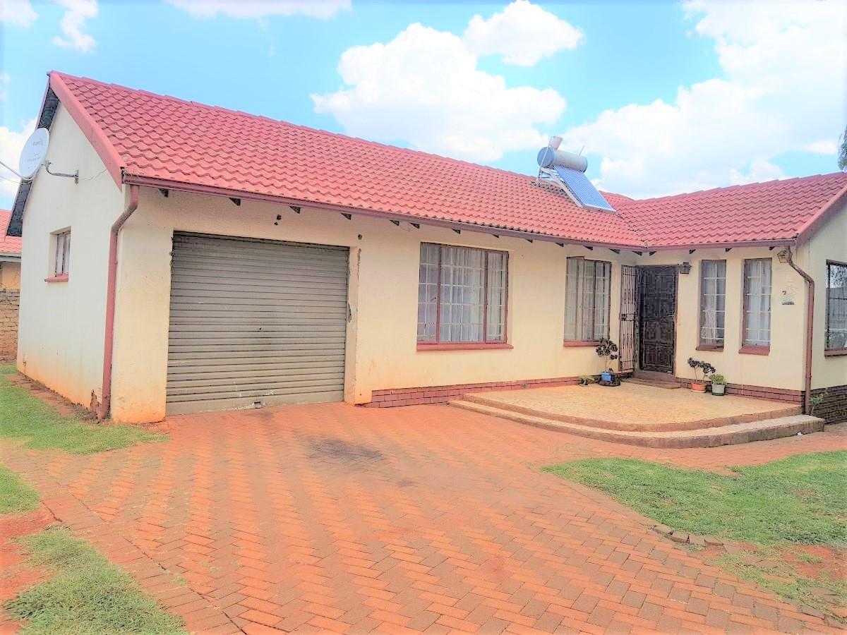 Lenasia South Property Property and houses for sale in Lenasia South