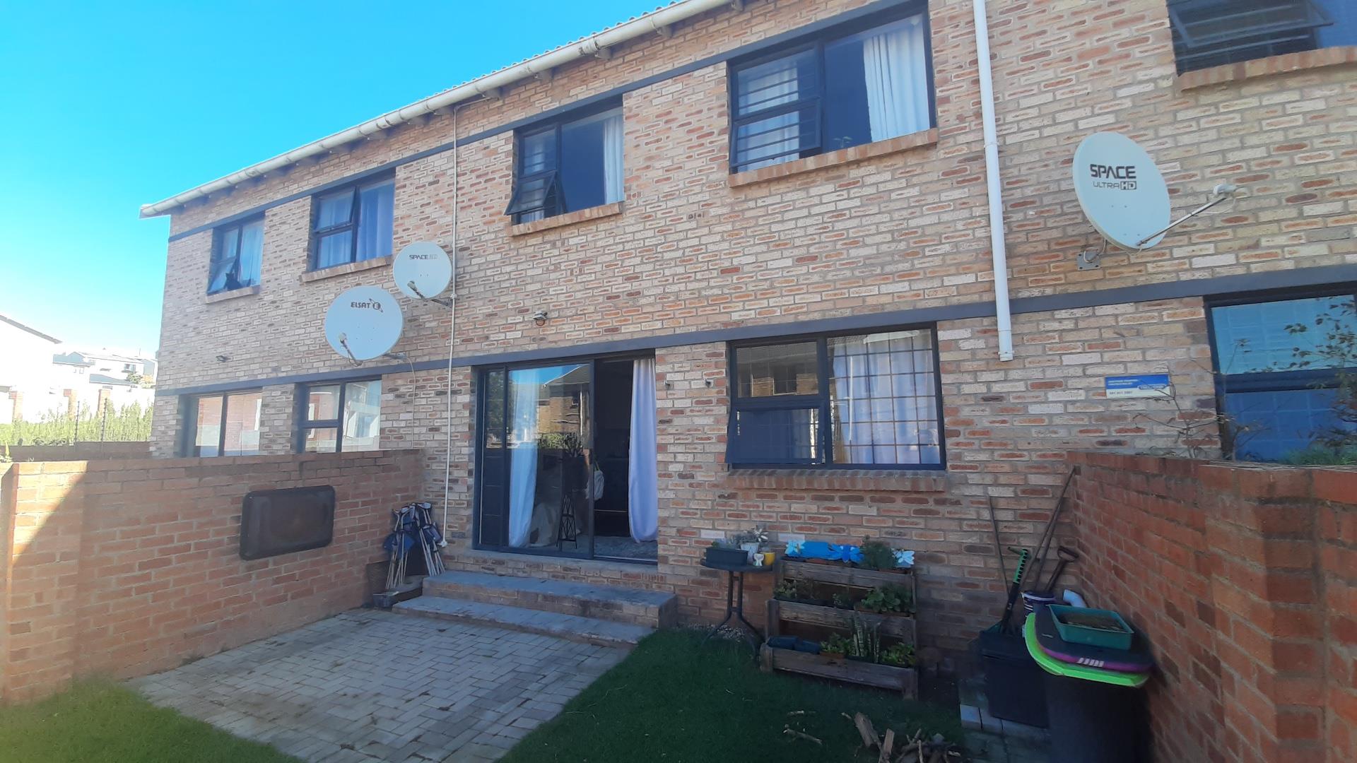 Lovemore Park Property Townhouses for sale in Lovemore Park