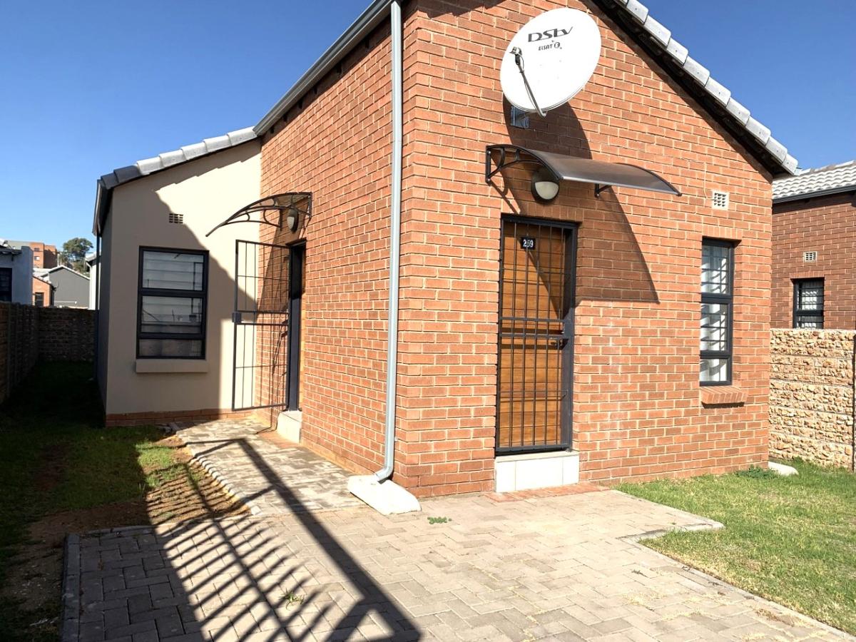 South Hills Property Townhouses for sale in South Hills