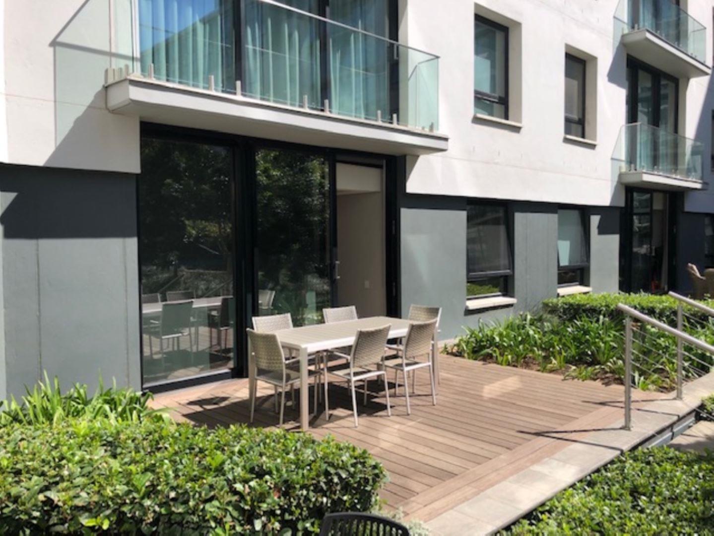 2 Bedroom Apartment / flat for sale in Melrose Arch P24109905703