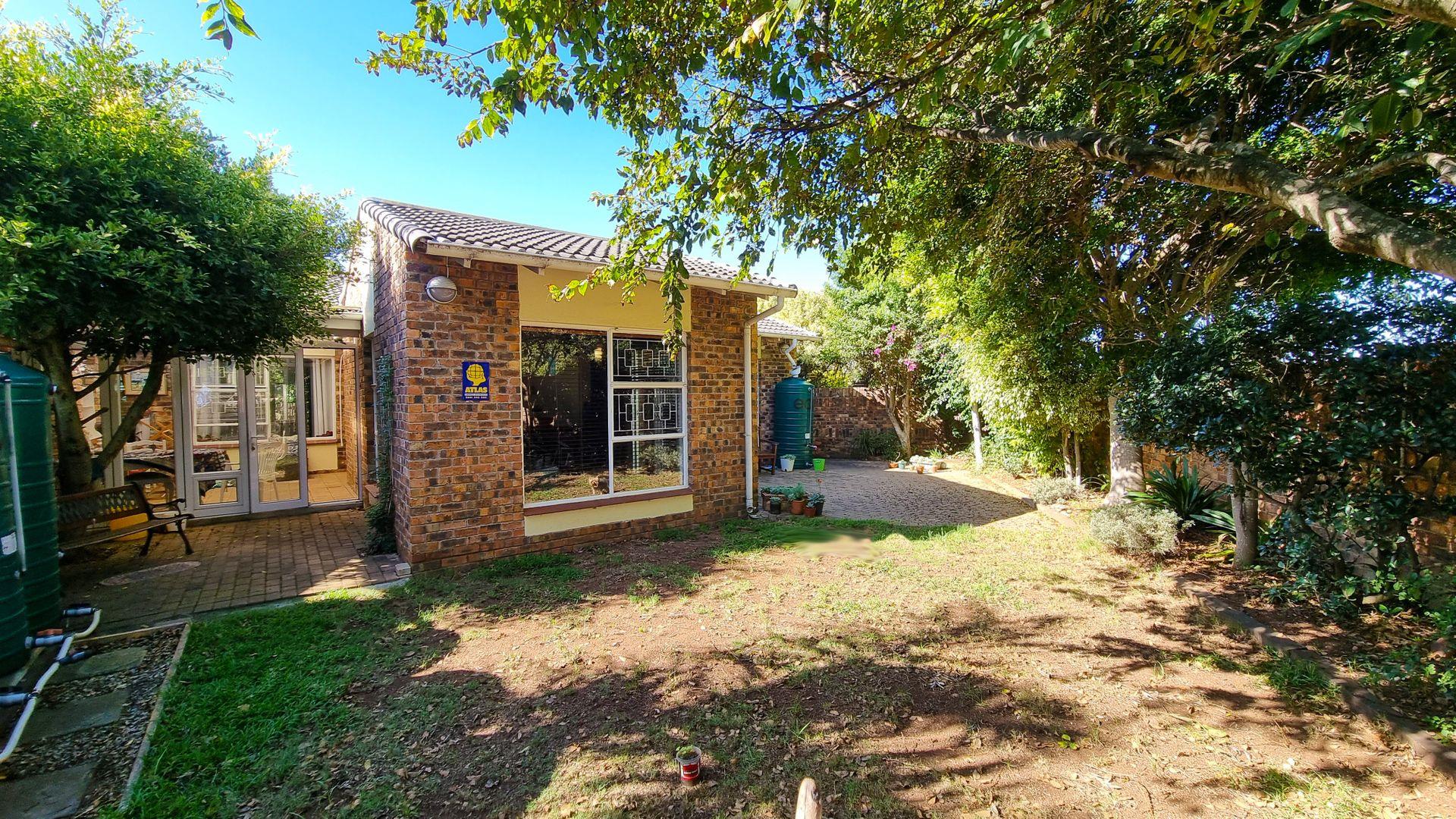 South End, Port Elizabeth Property Houses for sale in South End, Port