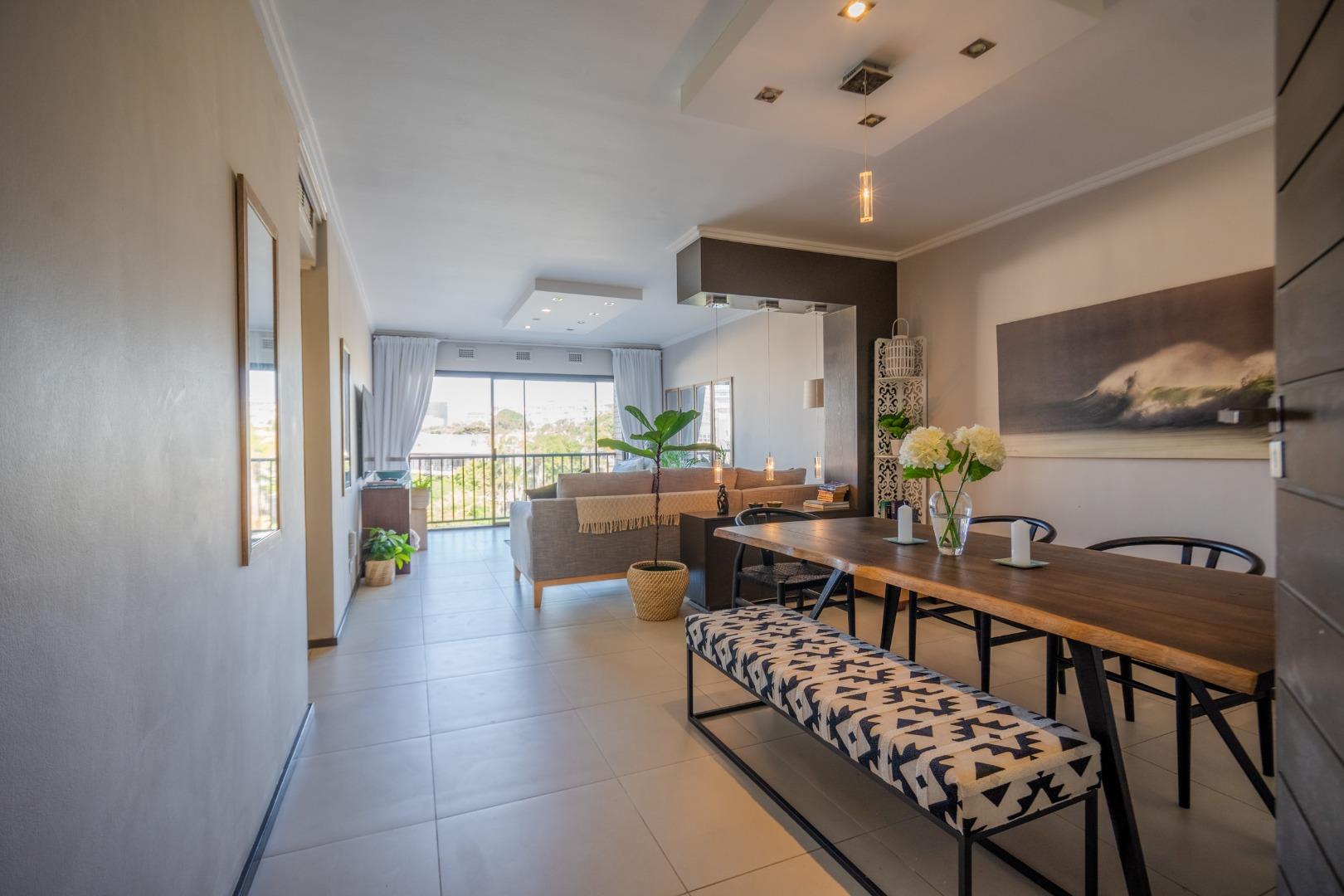 2 Bedroom Apartment / flat for sale in Umhlanga Central P24112648508