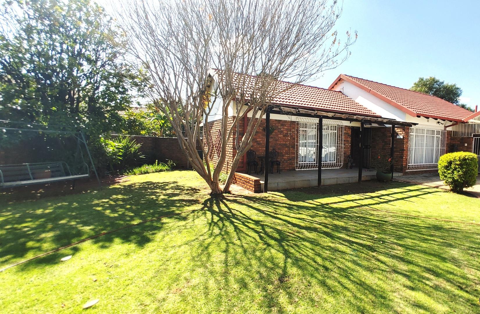 Kanonkop, Middelburg Property Property and houses for sale in