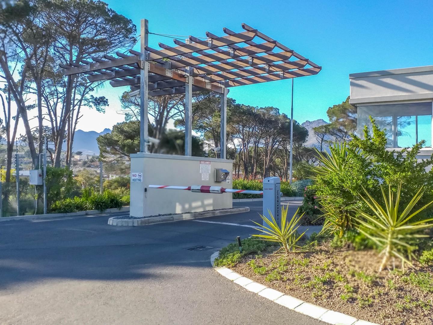 Mt. Simon Estate Property Property and houses for sale in Mt. Simon