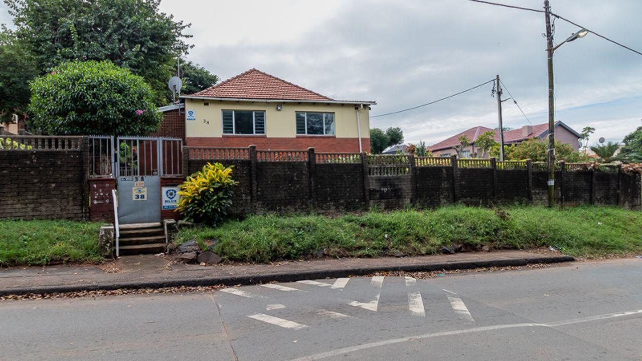 Montclair, Durban Property Property and houses for sale in Montclair