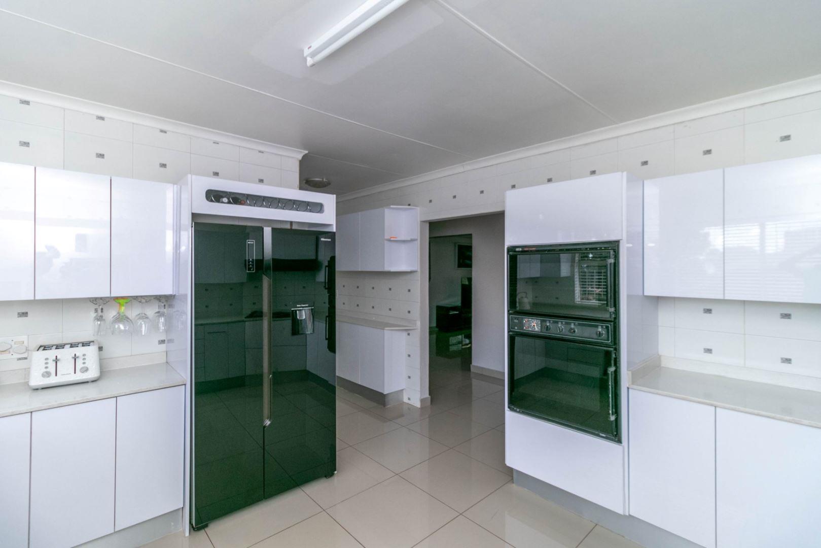 3 Bedroom House for sale in Glenvista 2 Ursula Avenue P24112652716