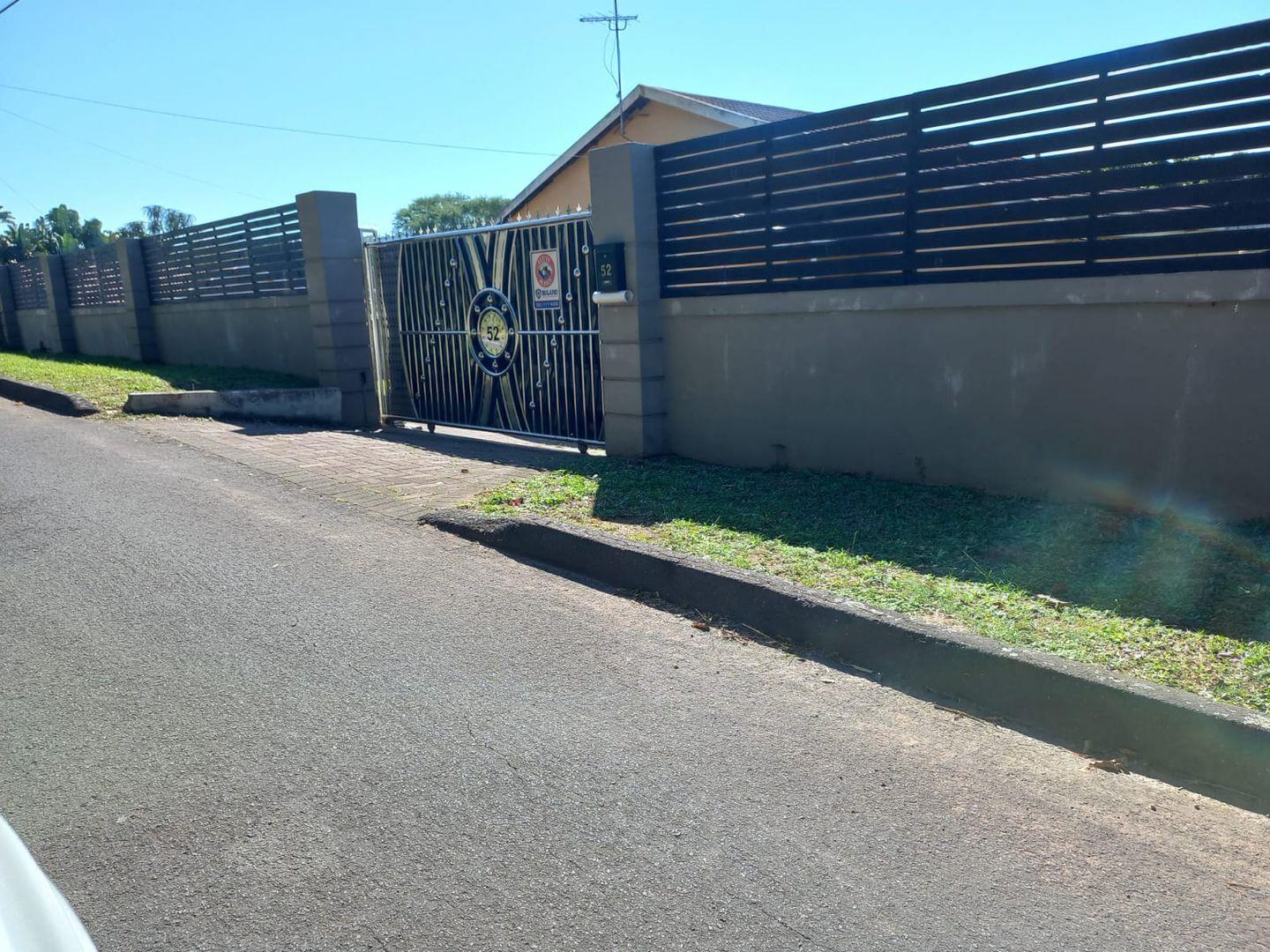 Property and houses to rent in Queensburgh Queensburgh Property