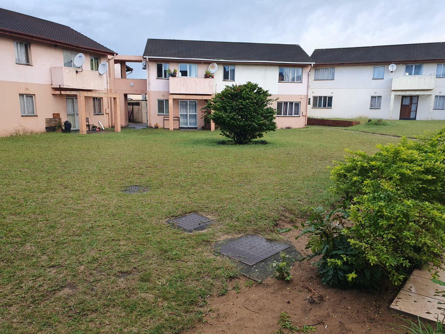 3 Bedroom Apartment / flat for sale in Brackenham P24112655745