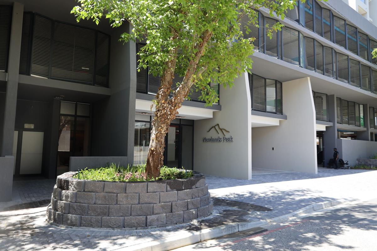 Newlands, Cape Town Property Apartments / flats for sale in Newlands
