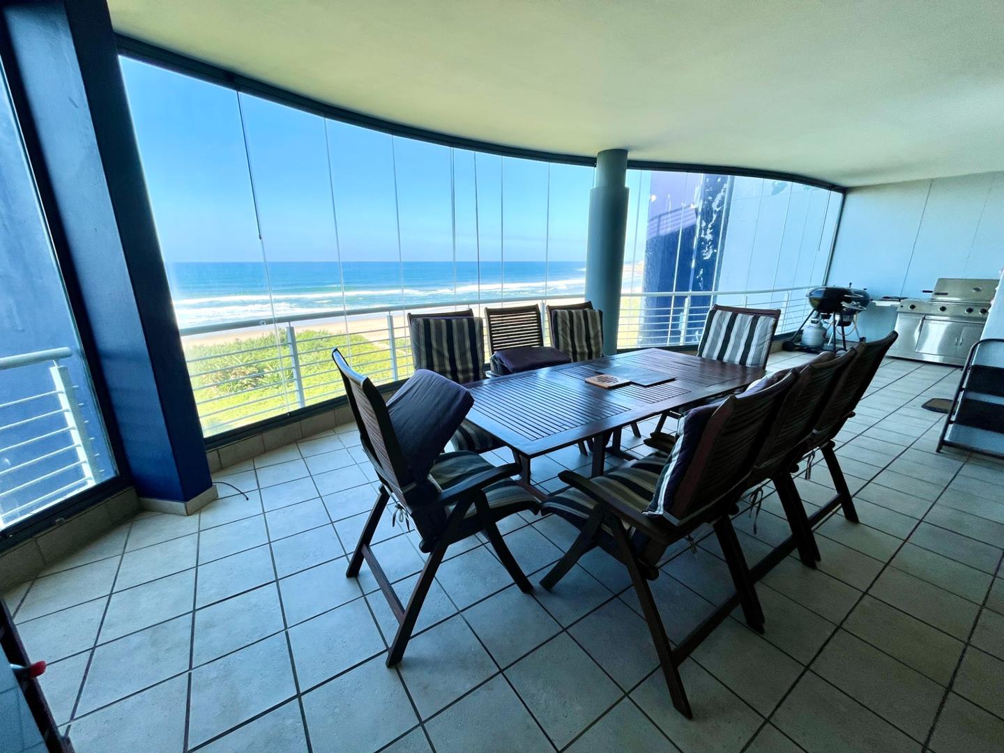 4 Bedroom Apartment / flat for sale in Manaba Beach P24112660170