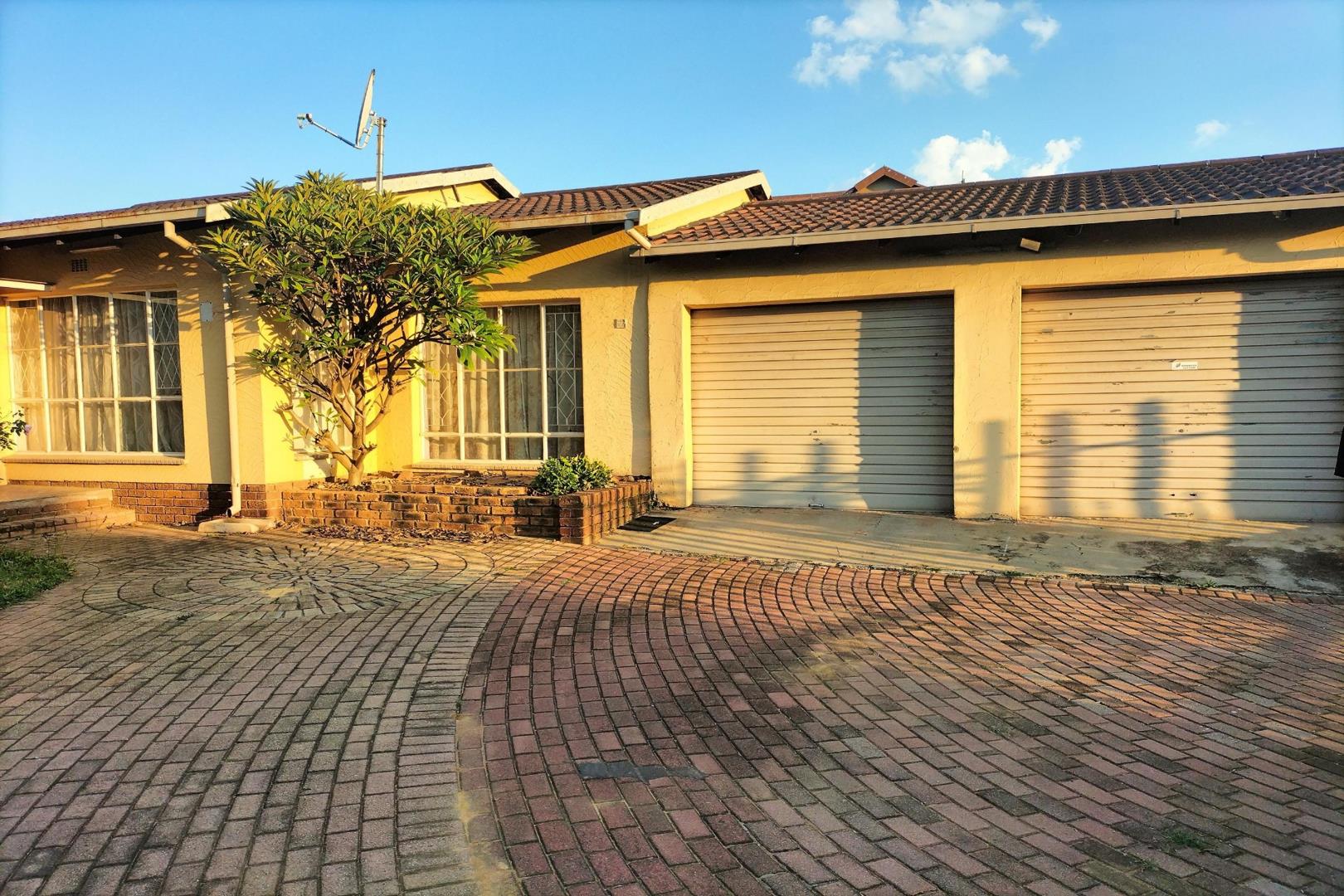 Farrarmere Property Property and houses for sale in Farrarmere