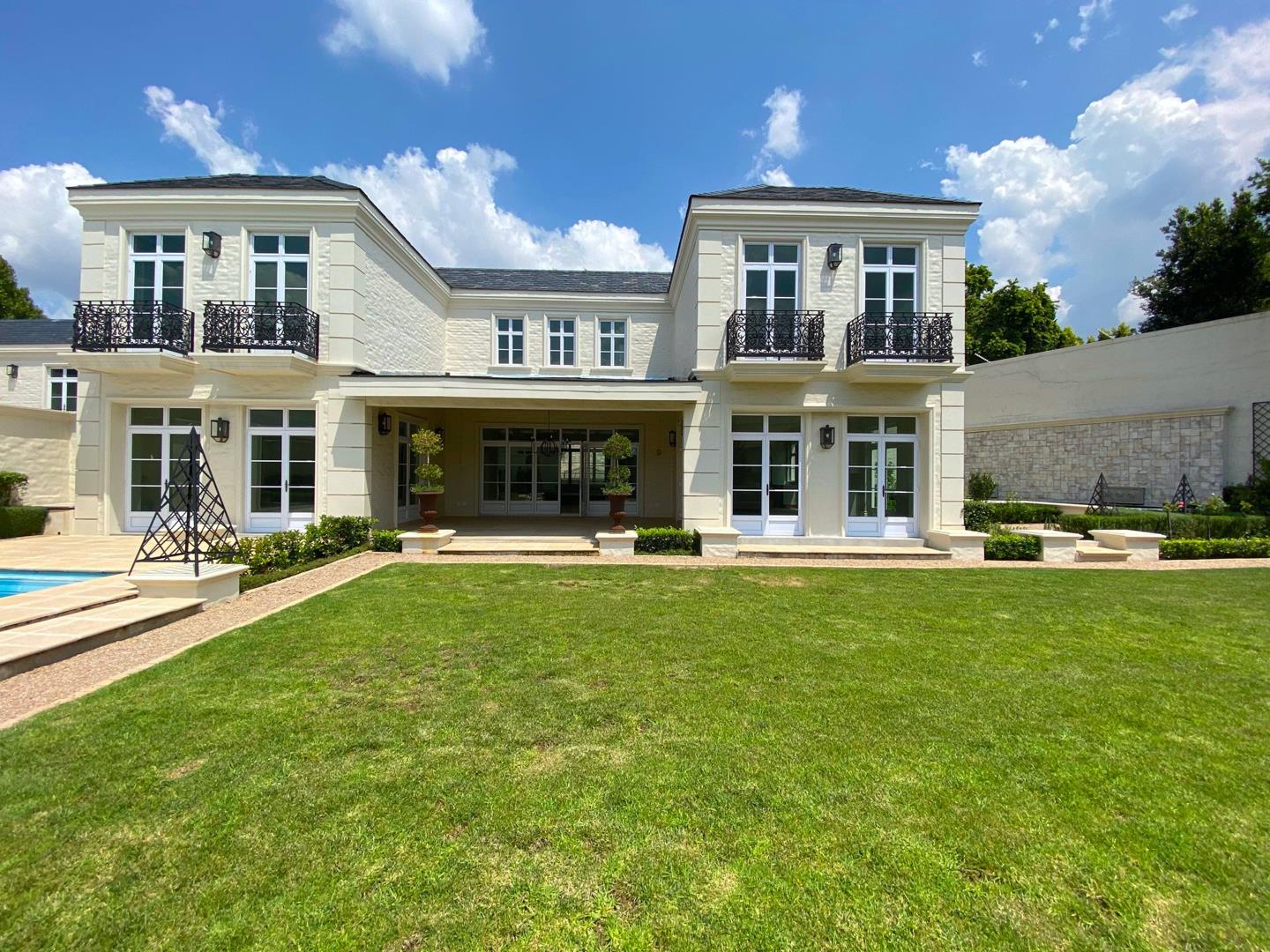 5 Bedroom Townhouse for sale in Bryanston 26 Curzon Road P24108462202