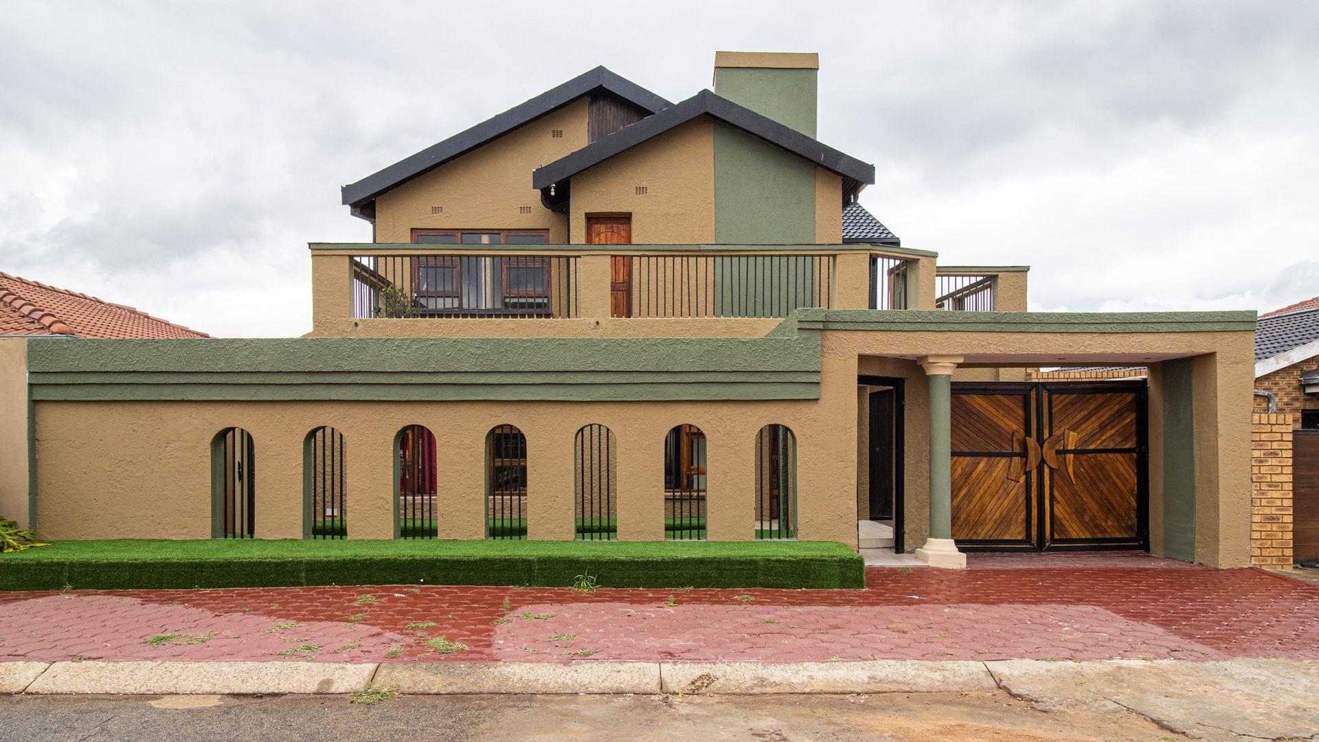 Mofolo Central Property Property and houses to rent in Mofolo Central