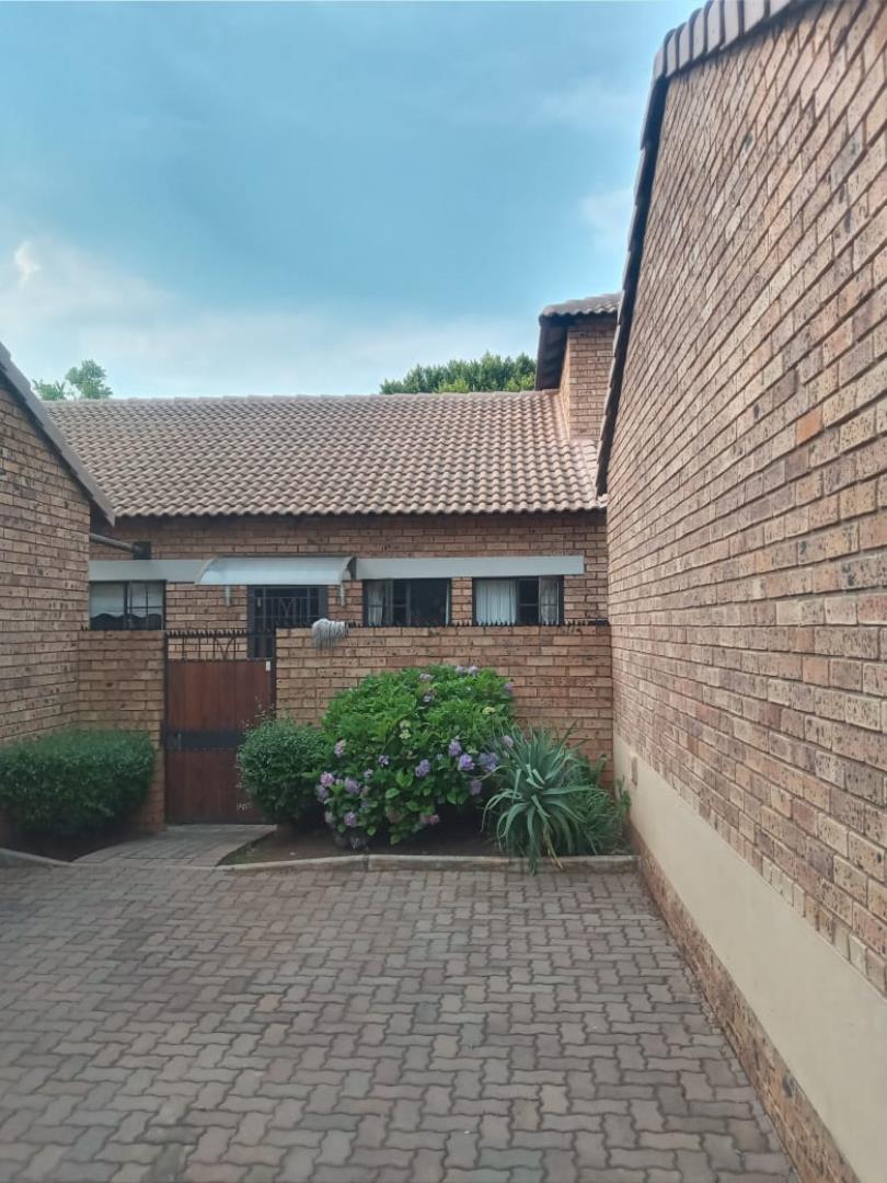 Monavoni Property Property and houses for sale in Monavoni