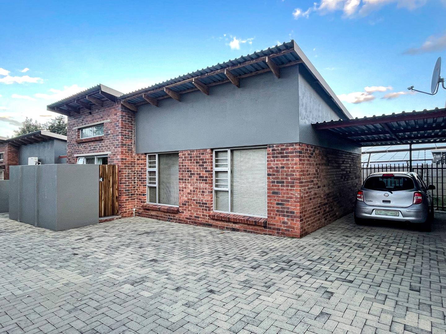 Noordhoek, Bloemfontein Property Townhouses for sale in Noordhoek