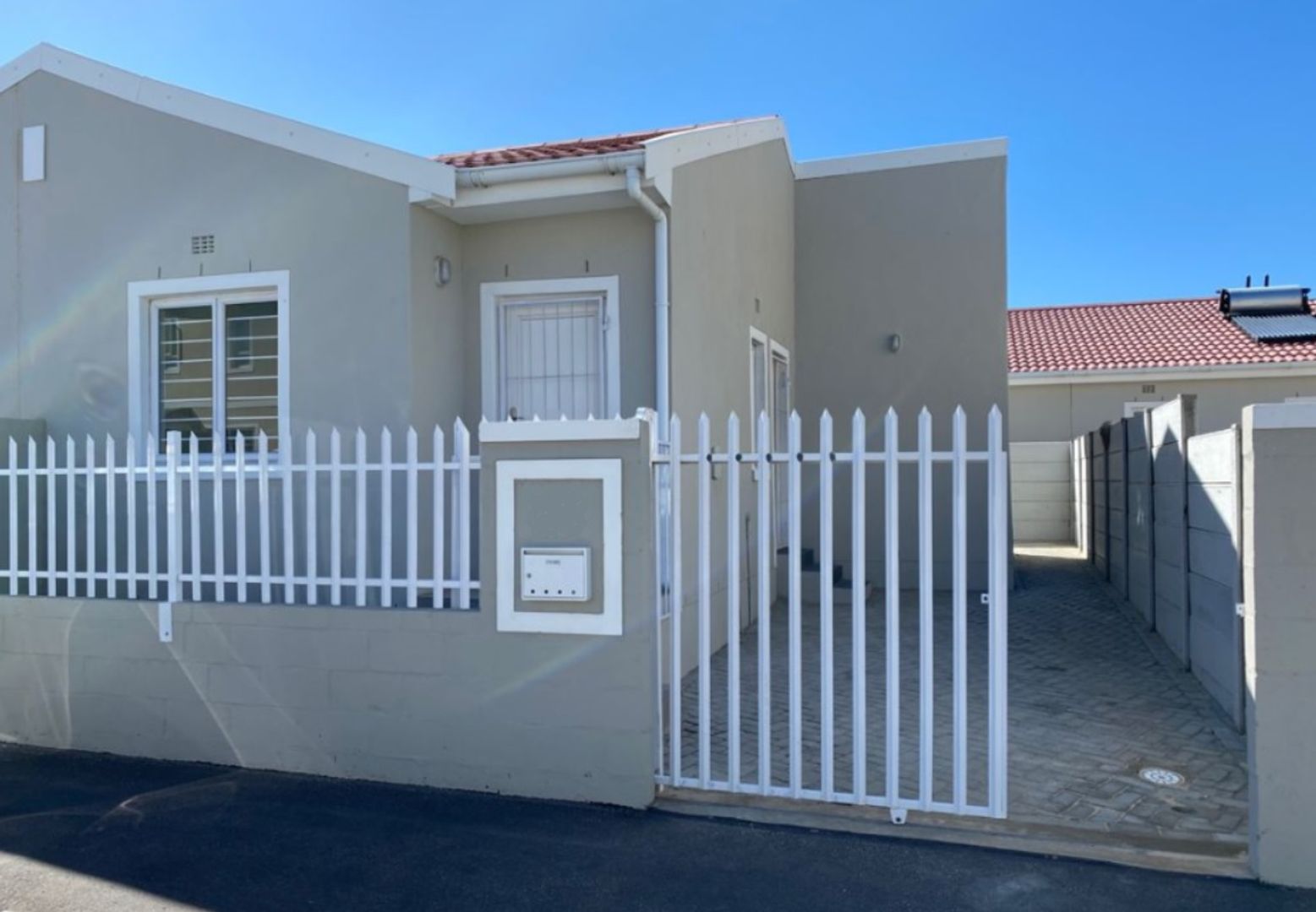 Rivergate Property Houses to rent in Rivergate