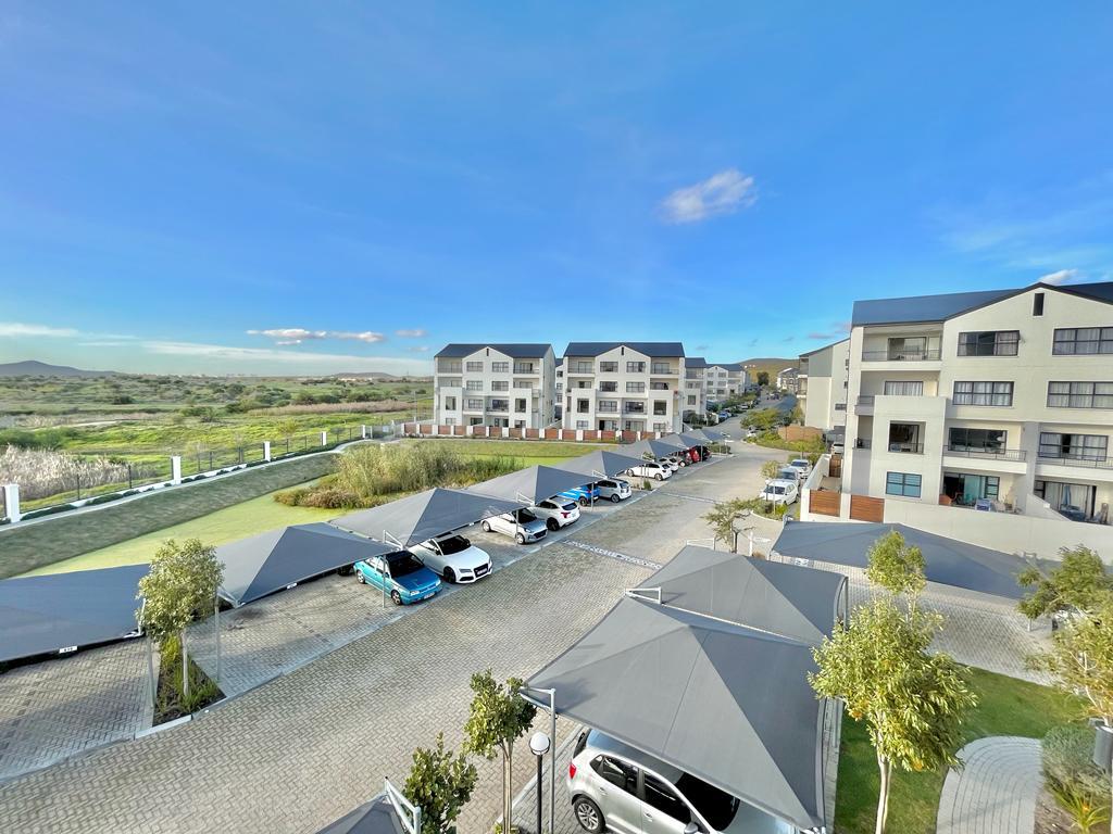 1 Bedroom Apartment / flat for sale in De Zicht Estate P24114061930