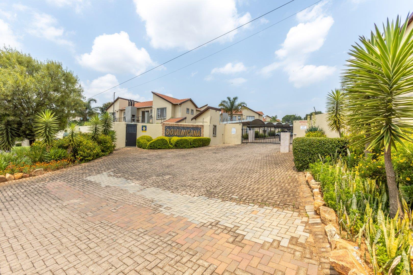 Northgate, Randburg Property Townhouses for sale in Northgate