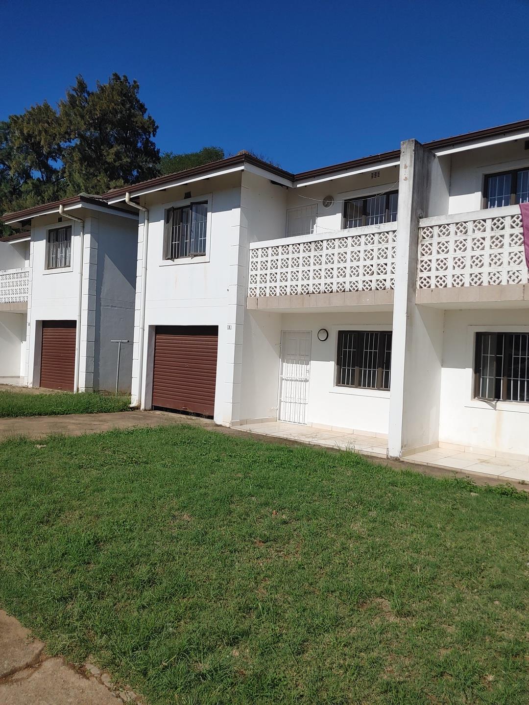 3 Bedroom Townhouse to rent in Kenville P24112676126