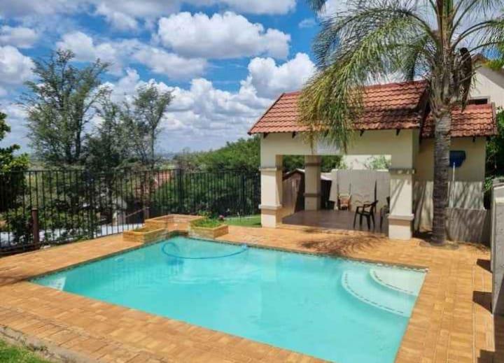 2 Bedroom Apartment / flat for sale in Constantia Kloof 62 Fairview