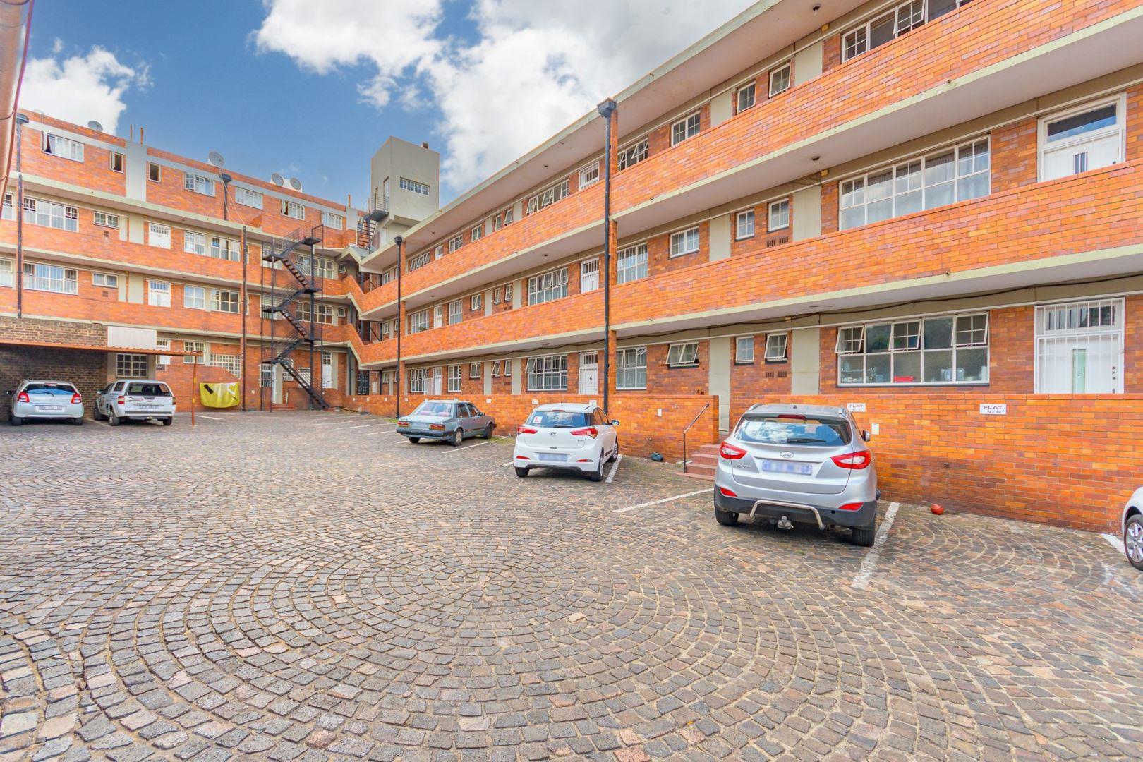 2 Bedroom Apartment / flat for sale in Highlands North P24112677442