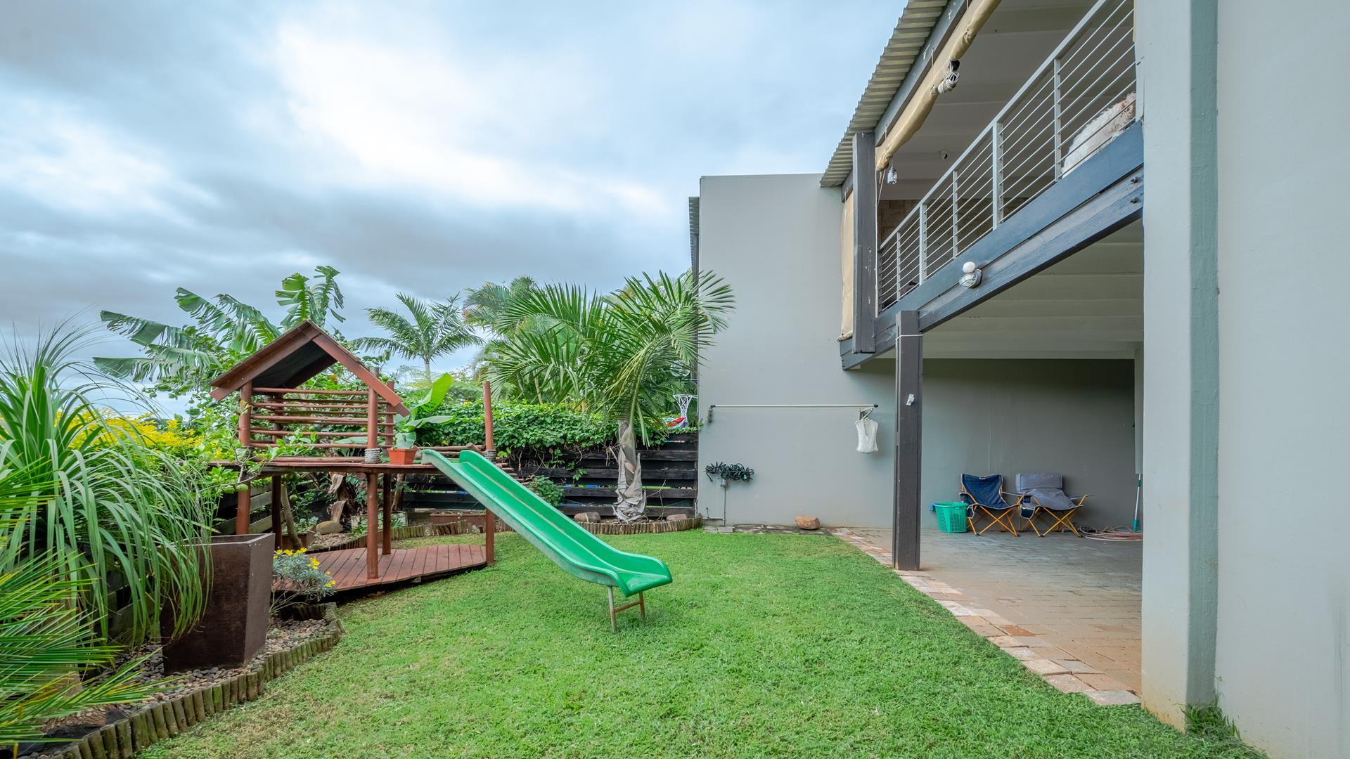 4 Bedroom Townhouse for sale in Salt Rock 15 M'doni Lofts, 23 Lagoon