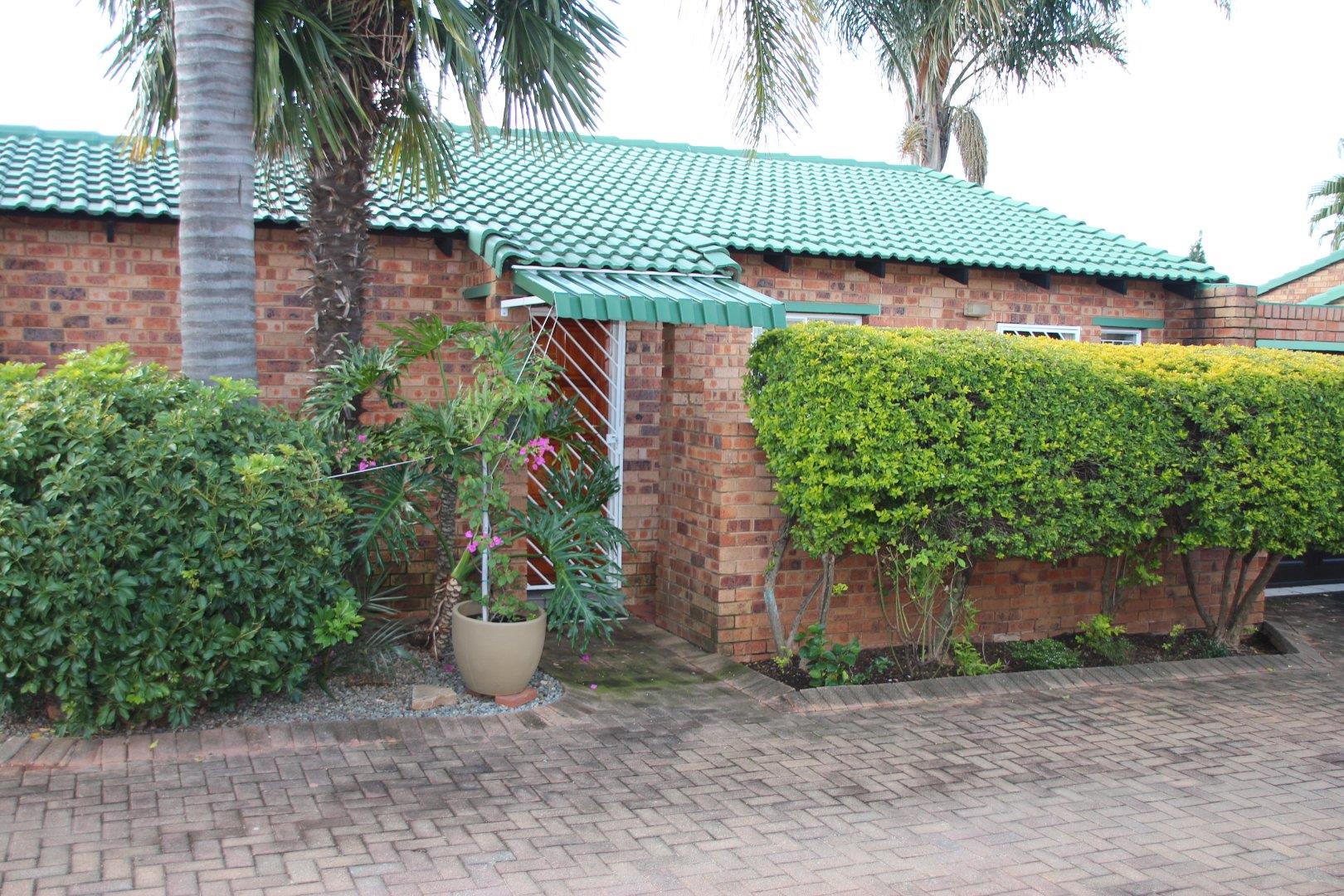 Florida Glen Property Property and houses for sale in Florida Glen