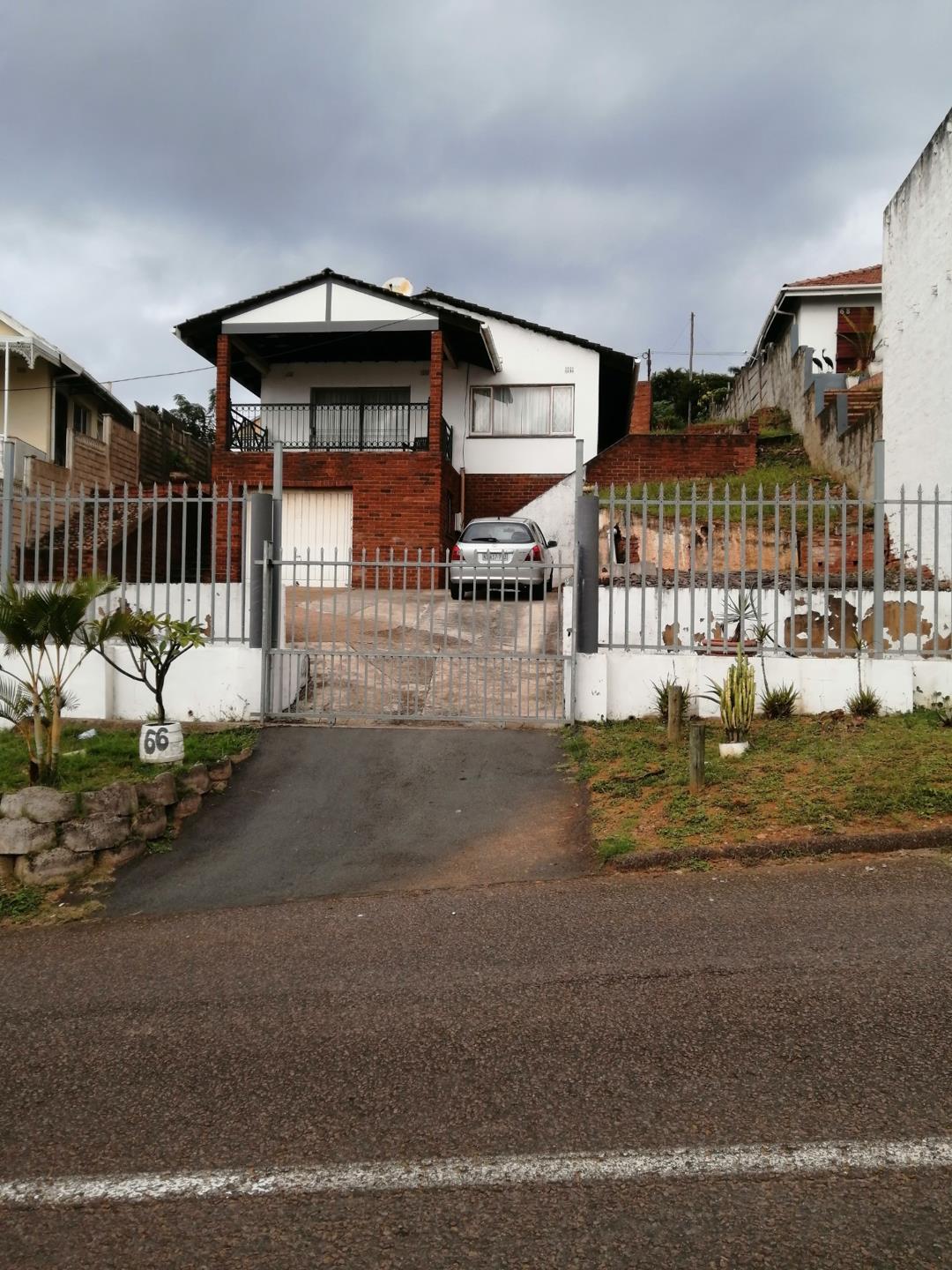 3 Bedroom House for sale in Brighton Beach P24112682570