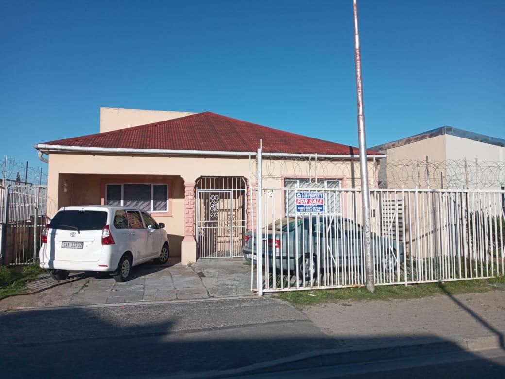 Kensington, Cape Town Property Houses for sale in Kensington, Cape