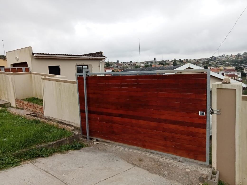 2 Bedroom House for sale in Mdantsane Nu 5 P24112683749
