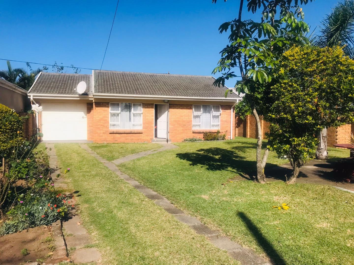 2 Bedroom House for sale in Gonubie 36 Arum Road P24112683841