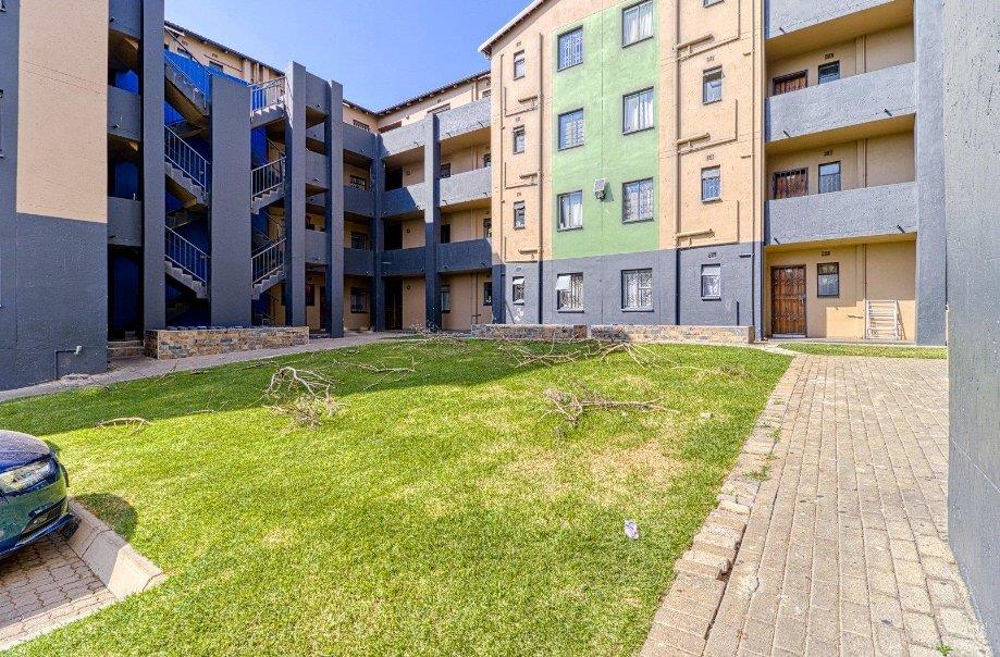 Fleurhof Property Apartments / flats to rent in Fleurhof Property24