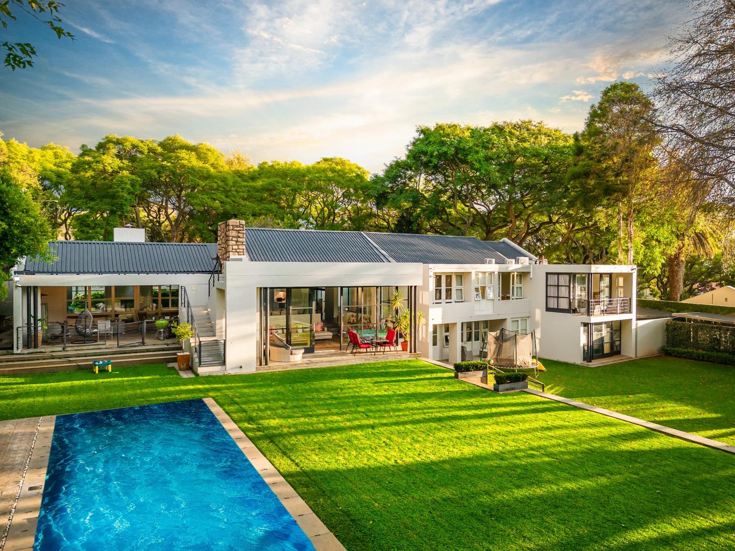 Rosebank, Johannesburg Property Houses for sale in Rosebank