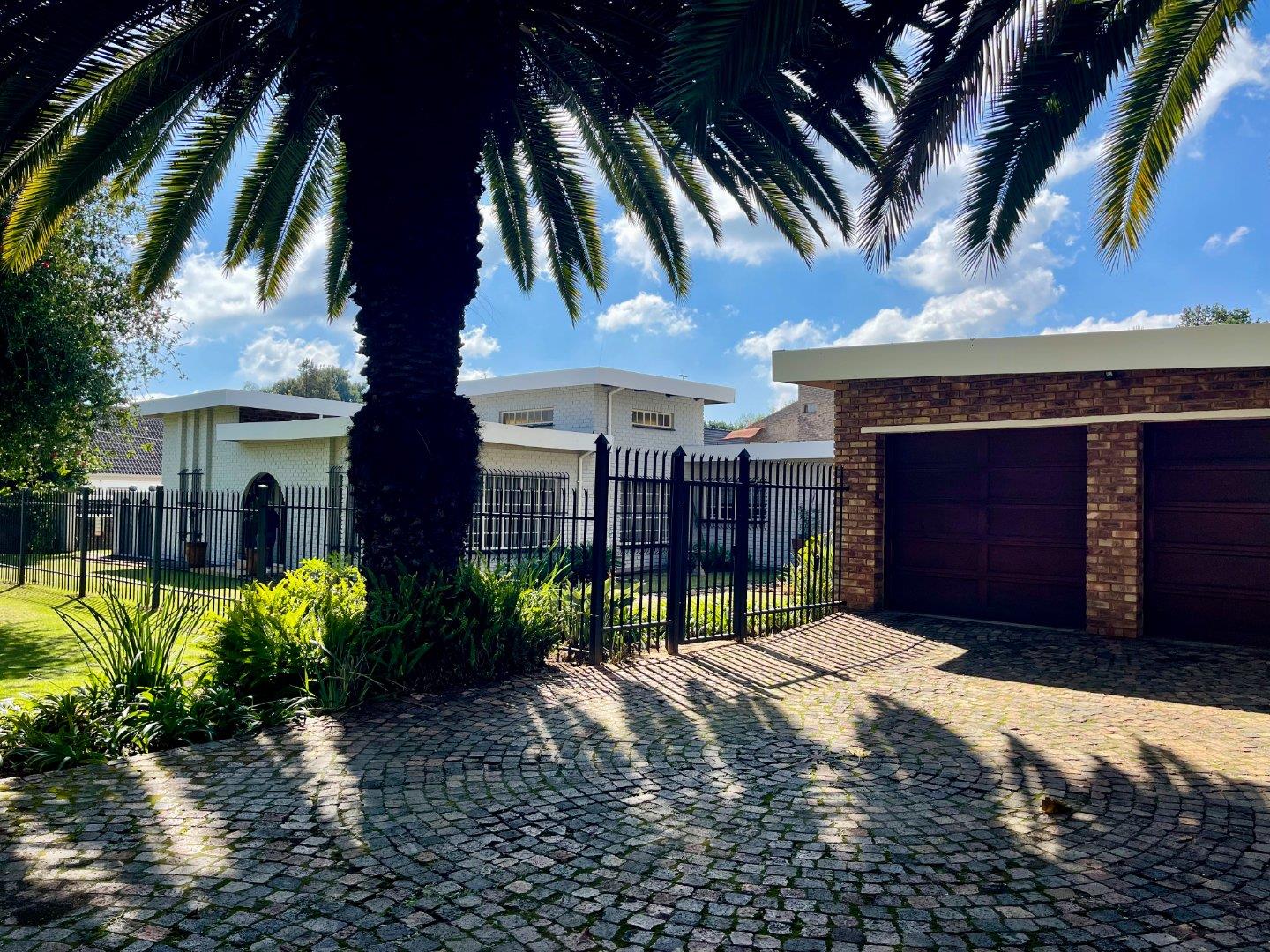 Pierre Van Ryneveld Property Houses for sale in Pierre Van Ryneveld